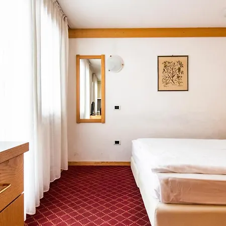 Contrin Aparthotel