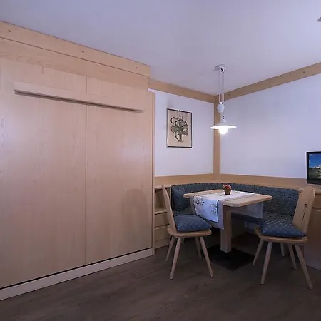 Contrin Канацеи