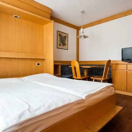 Contrin Aparthotel Canazei