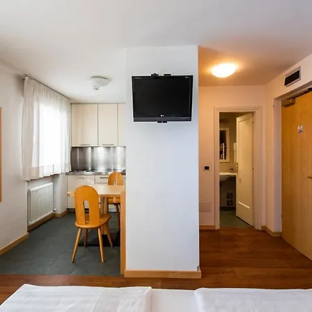 Contrin Aparthotel