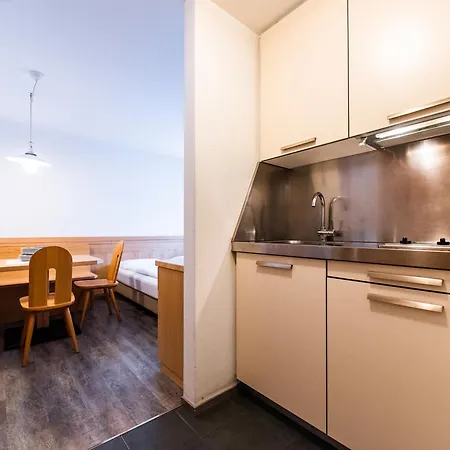 Contrin Aparthotel