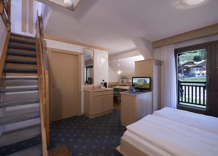 Contrin Канацеи